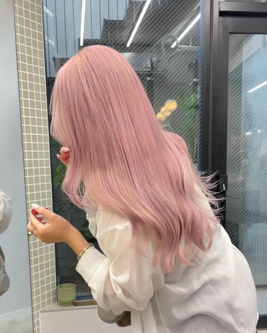 ロング カット ヘアカラー ケアブリーチ/ レイヤー/vardyのヘアスタイル