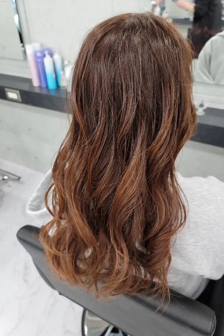 ロング カラー ヘアアレンジ ❇️安達 優心❇️ レイヤー/艶髪特化のヘアスタイル