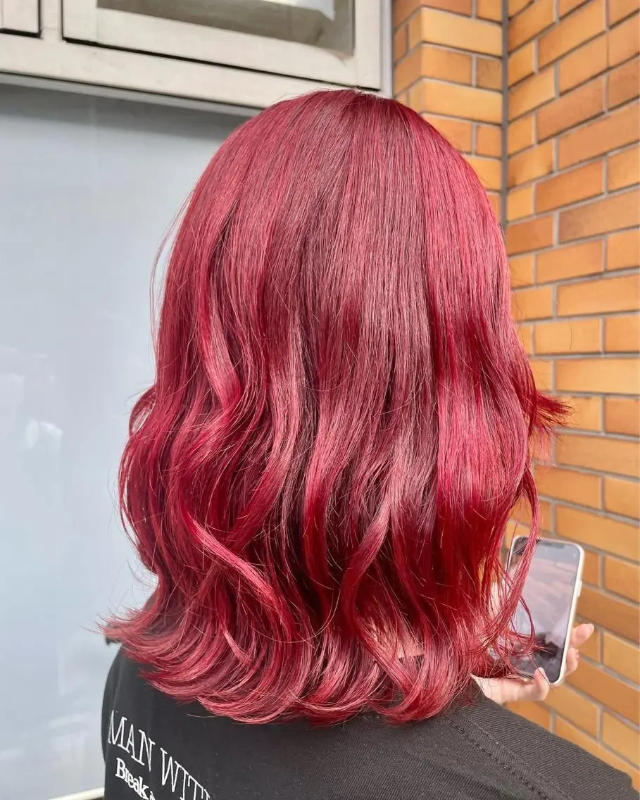 ミディアム 青木 優歩のヘアスタイル