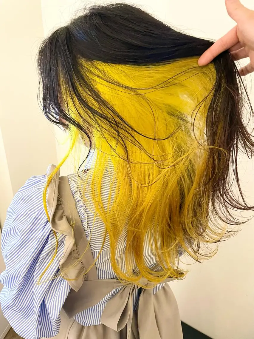 ロング カラー イエローカラー カット ヘアカラー トリートメント ダメージレスブリーチ HIROSHIのヘアスタイル