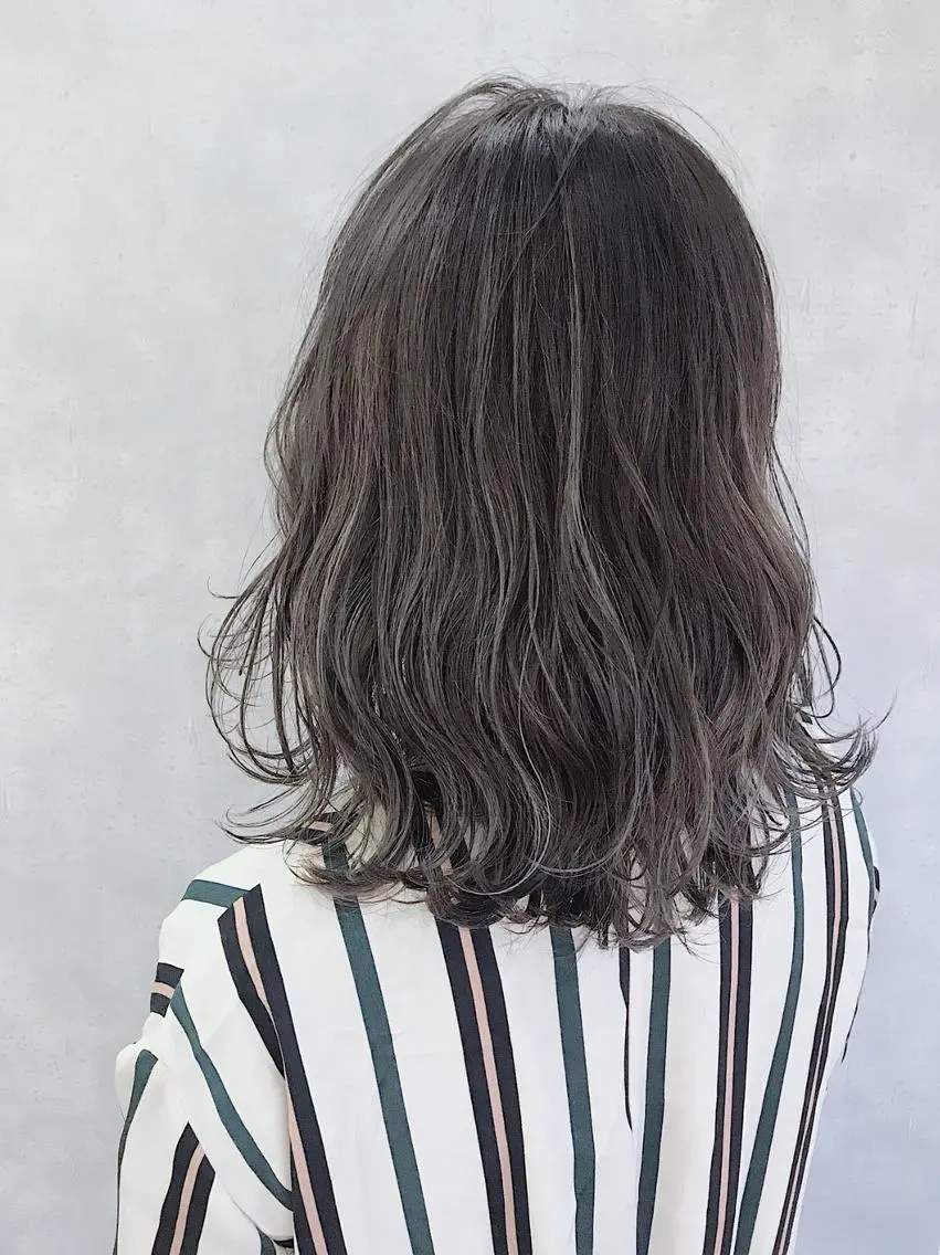 ショート カラー アディクシーカラー ブリーチ ケアブリーチ ダブルカラー ハイライトカラー MOU namba ムウナンバのヘアスタイル