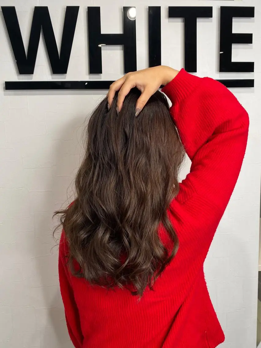 ミディアム アッシュ カット ヘアカラー トリートメント _WHITE 天神店のヘアスタイル
