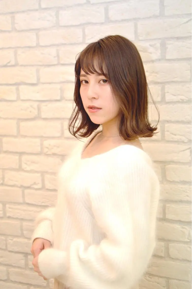 ミディアム カラー 清水 有実子のヘアスタイル