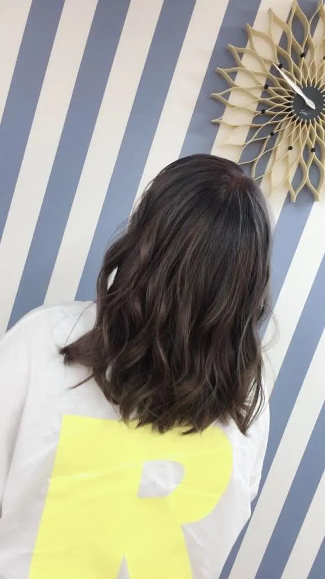 セミロング noa ノアのヘアスタイル