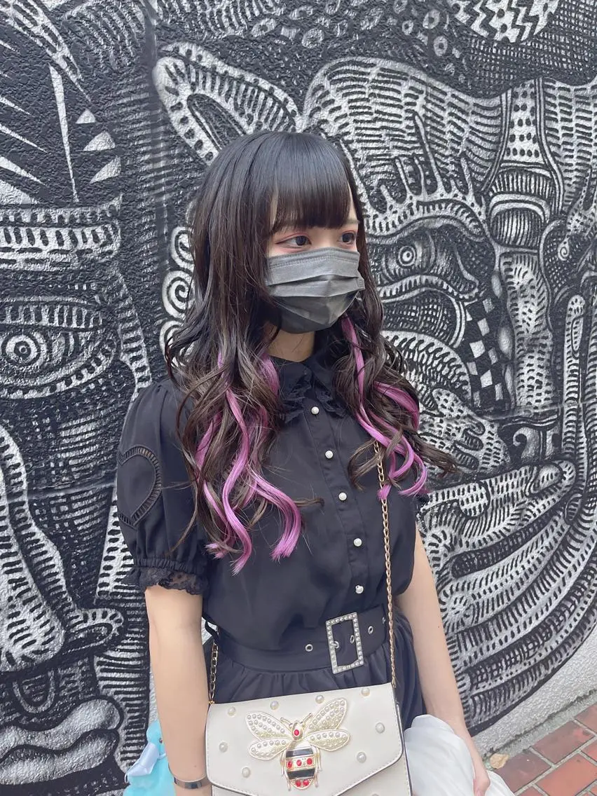 ロング カラー ヘアアレンジ マツエク・マツパ インナーカラー バイオレットカラー エクステ ロング 🌈派手髪エクステ ブレイズ🌈ひろとのヘアスタイル