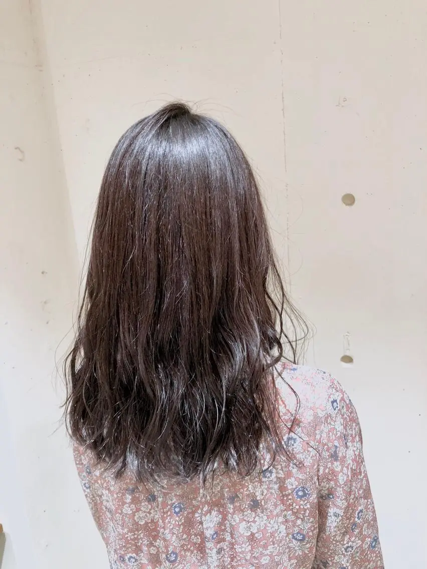 ミディアム カラー パーマ ヘアアレンジ ベージュカラー ブリーチ 透明感カラー グラデーションカラー ハイライトカラー 【ツヤ髪美容師】 ツダケイスケのヘアスタイル