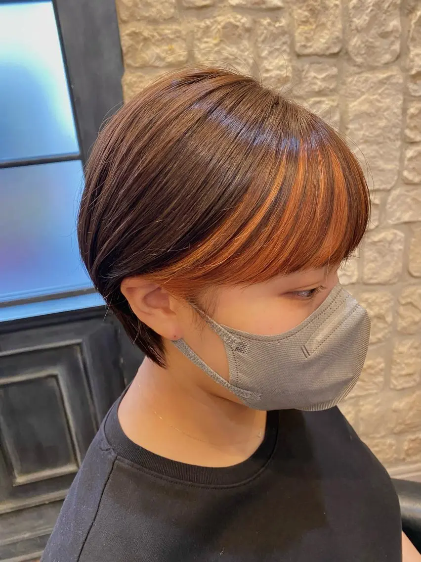 ショート カラー ショートボブ ボブ ショートヘア ブリーチカラー⸜♡⸝ クルミ🐍のヘアスタイル