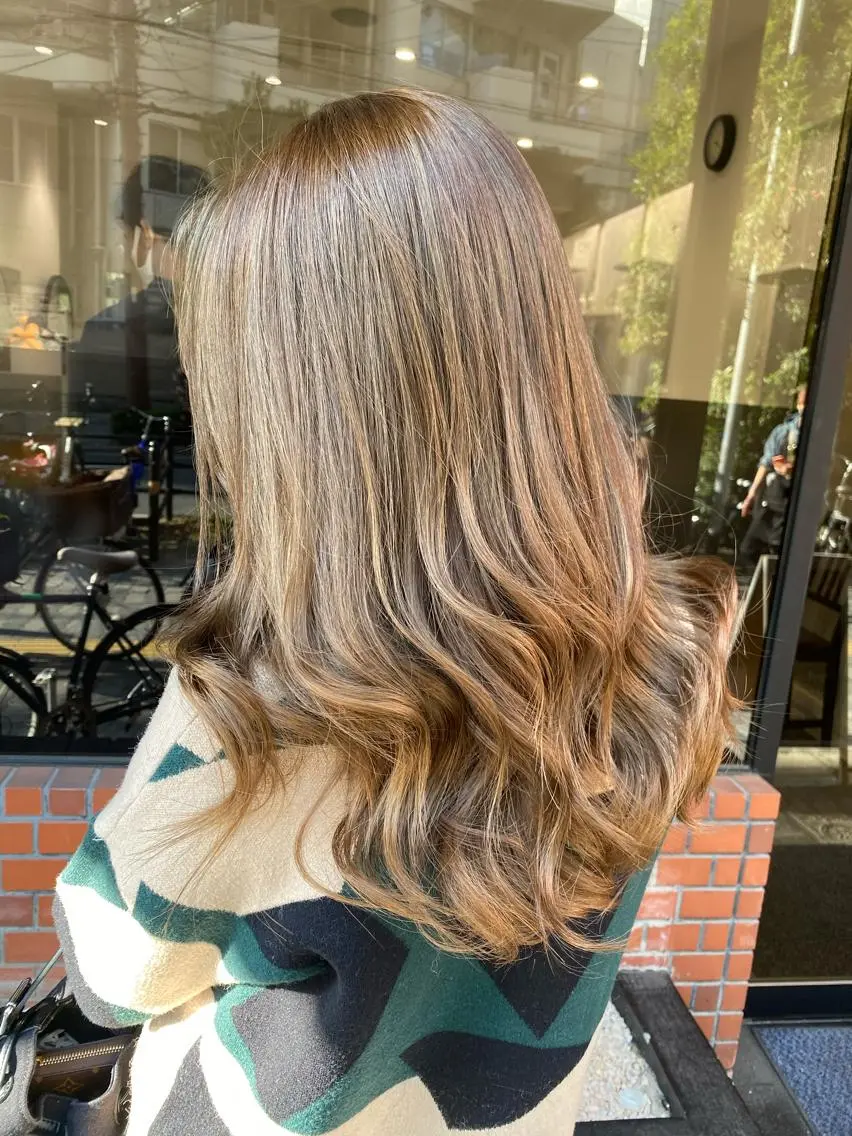 ロング ヘアカラー トップスタイリスト/ アユミのヘアスタイル