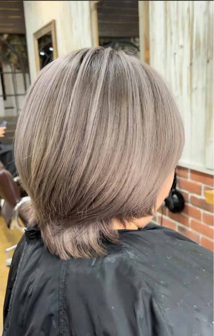 ショート ヘアカラー 大久保寿高✨ なりたい色を叶える✨のヘアスタイル