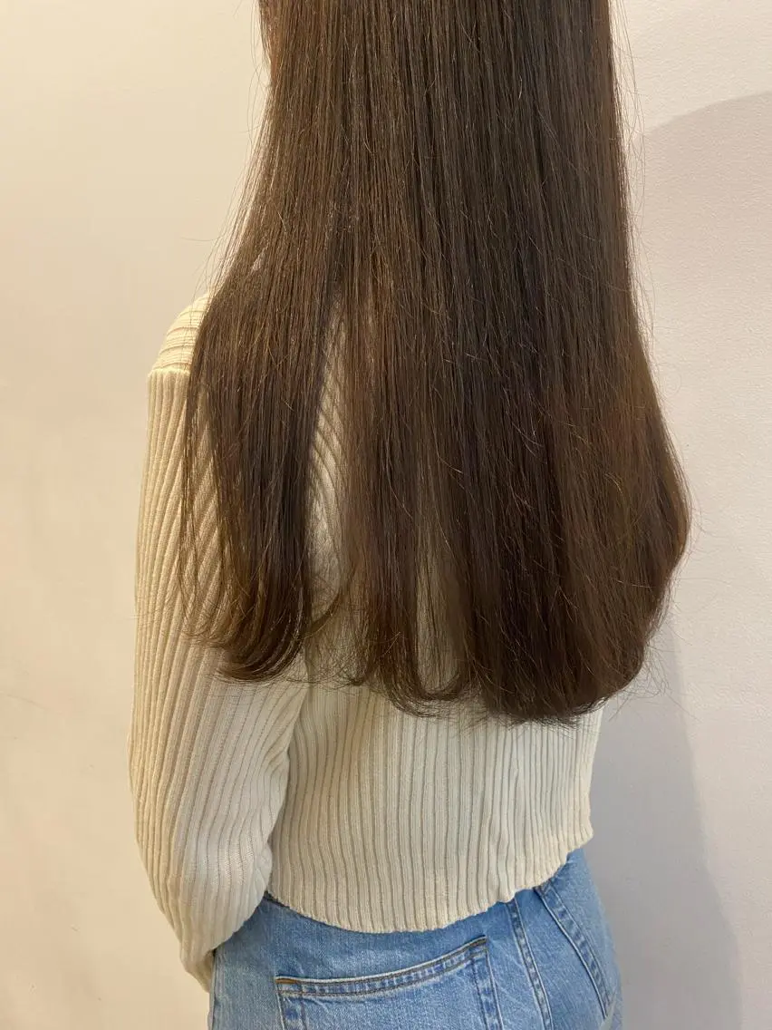 カラー ベージュカラー オリーブベージュ やました もえかのヘアスタイル