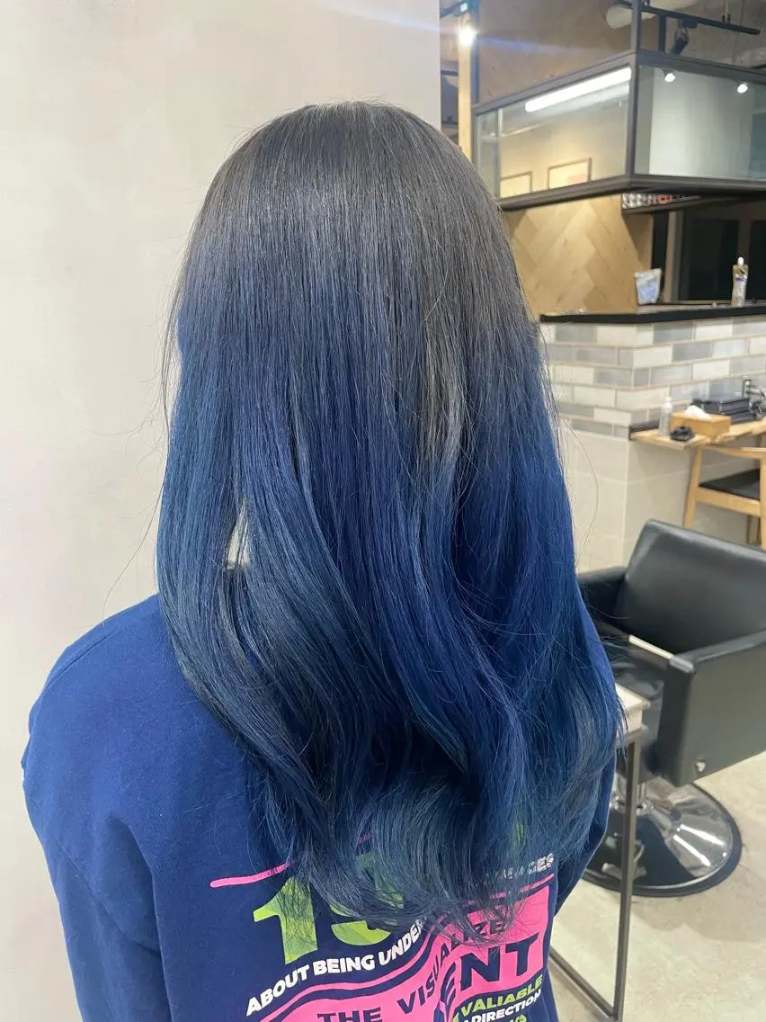 ロング カラー ブルーカラー グラデーションカラー グレージュ 透明感カラー✨艶髪 制作🌱山根あゆみのヘアスタイル