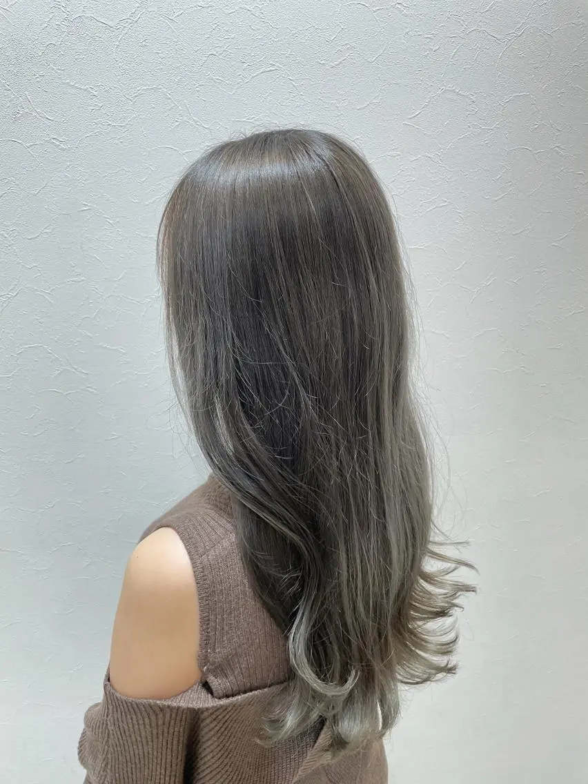 ロング カラー 山本瑞己 (ヤマモトミズキ)のヘアスタイル