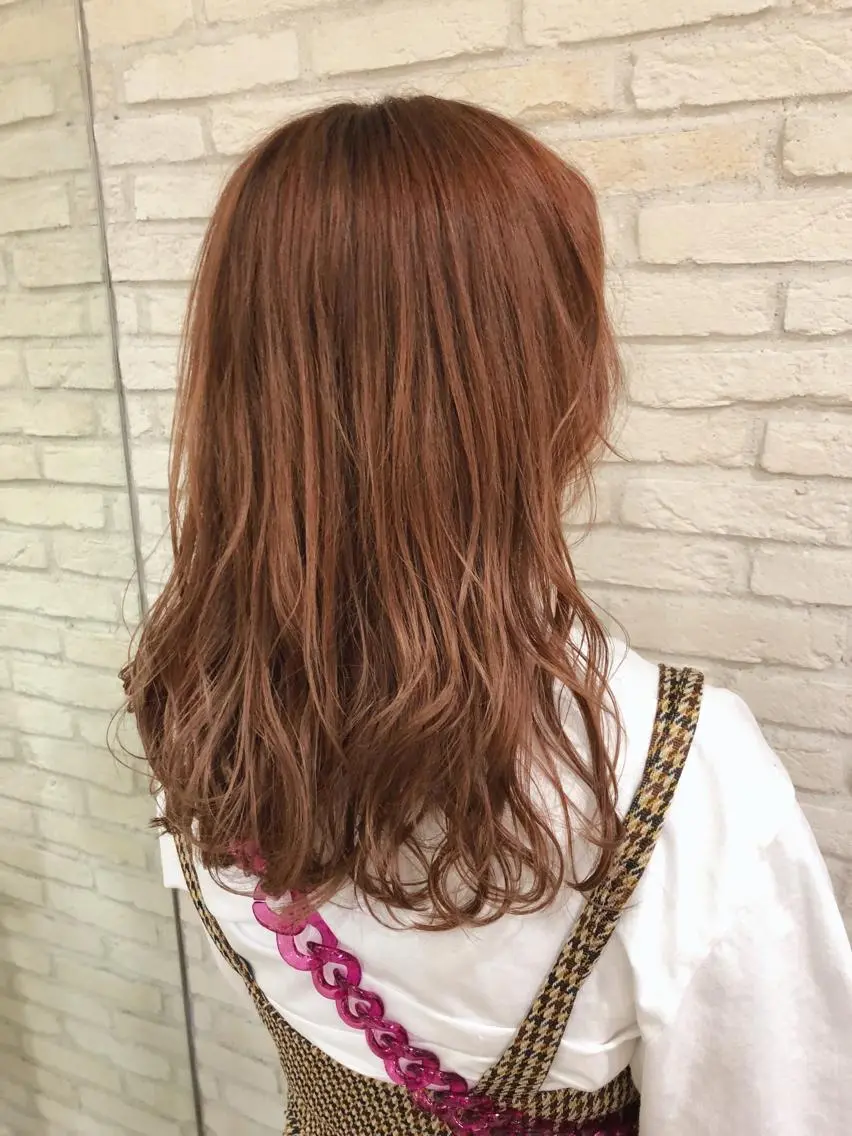 セミロング カラー ベージュカラー オレンジ オレンジベージュ HAUS 片山みほのヘアスタイル