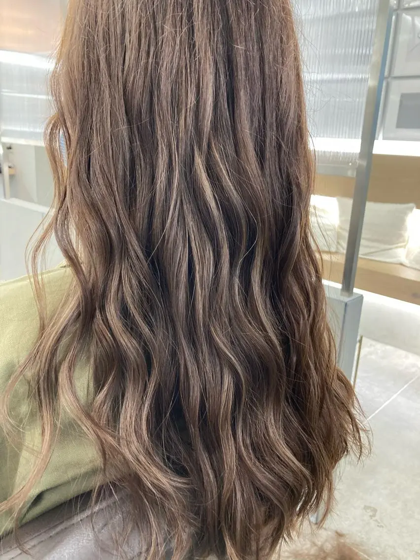 セミロング 3Dハイライト 外国人風カラー ハイライト トリートメント 髪質改善🇰🇷 店長🇰🇷keiのヘアスタイル