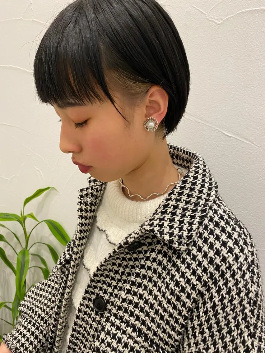 ショート カラー イヤリングカラー Ash中目黒店 榊間茜のヘアスタイル