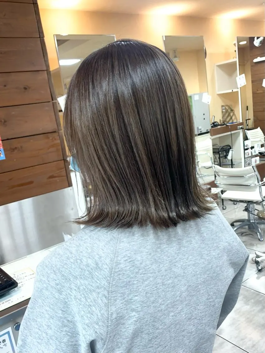 ミディアム カット ヘアカラー レイヤー/艶髪カラー 森本くるみのヘアスタイル