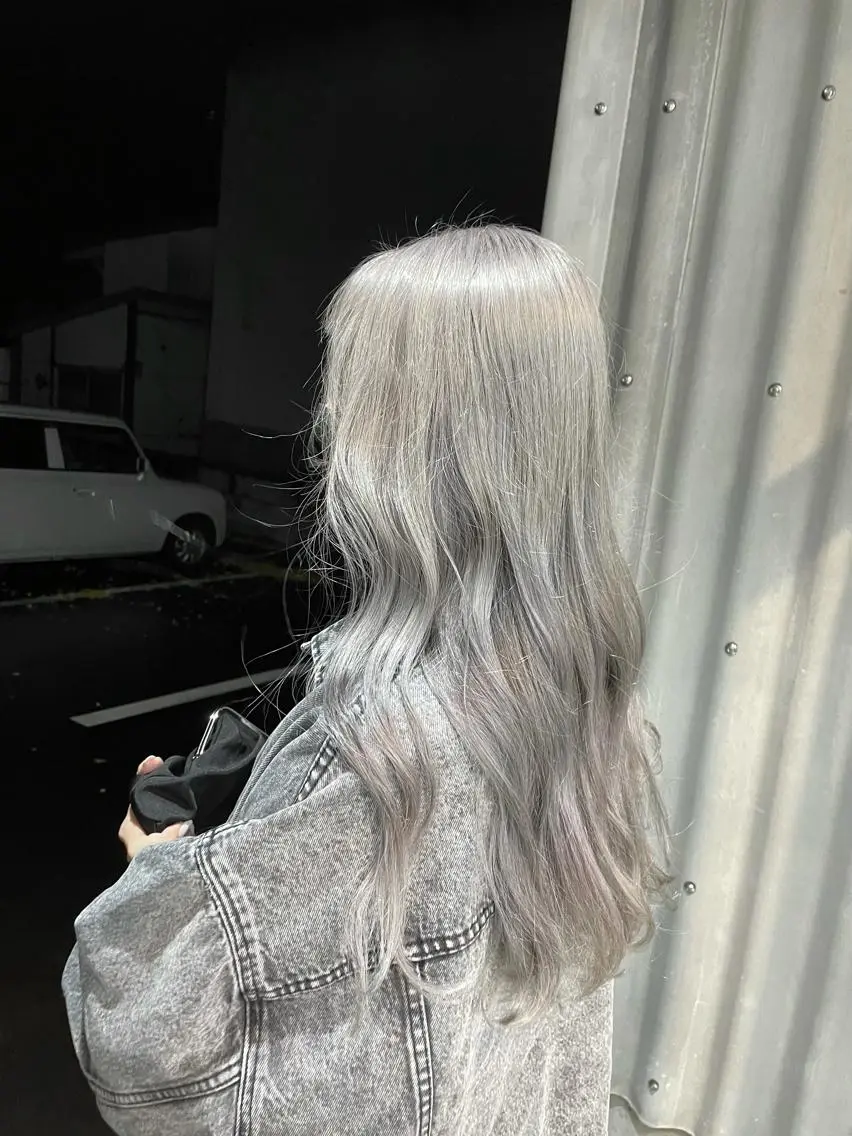 カラー ハイトーンカラー/ miyuuのヘアスタイル