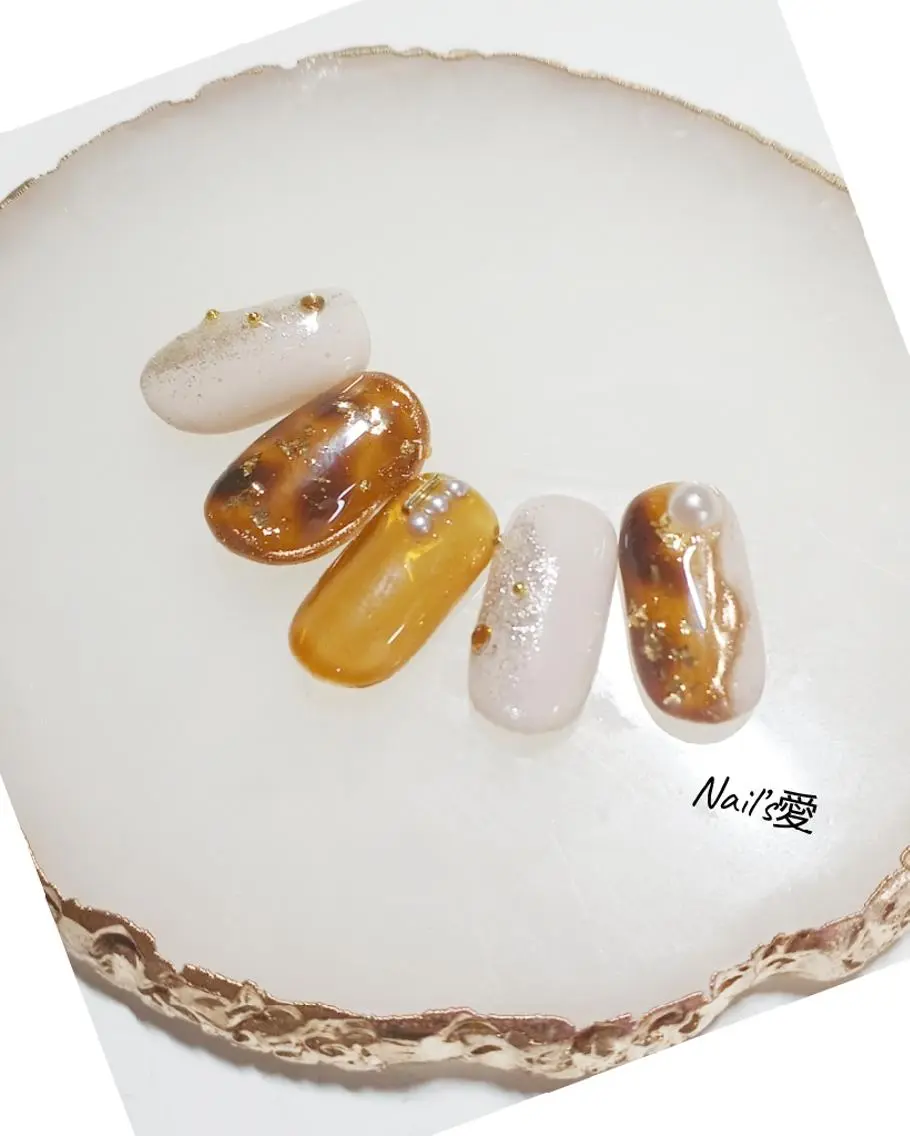 ネイル べっ甲ネイル プライベートサロン Nail’s愛のネイルデザイン