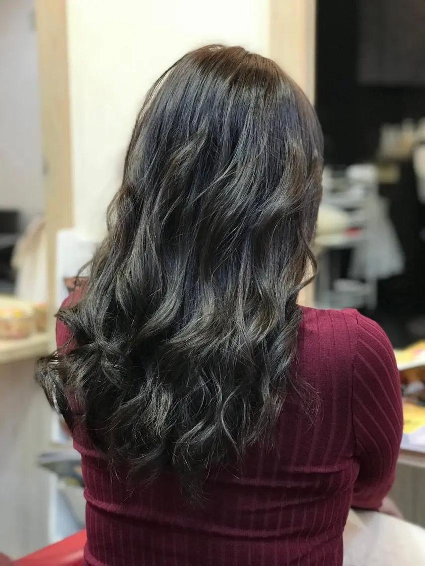 ロング カラー 渋谷宮益坂 omoのヘアスタイル