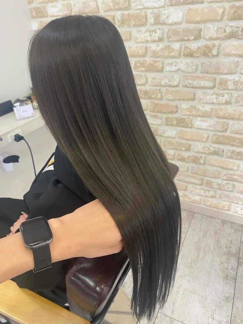 ロング カラー グレージュ ハイライトカラー ハイライト 【eimee】 店長✂️TAKUMAのヘアスタイル