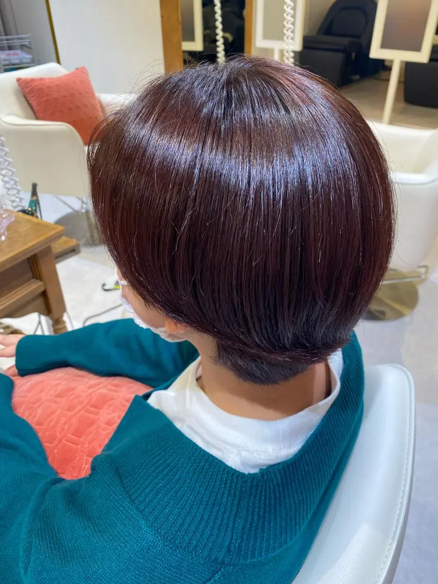 ショート カラー ヘアカラー 梛木 唯のヘアスタイル
