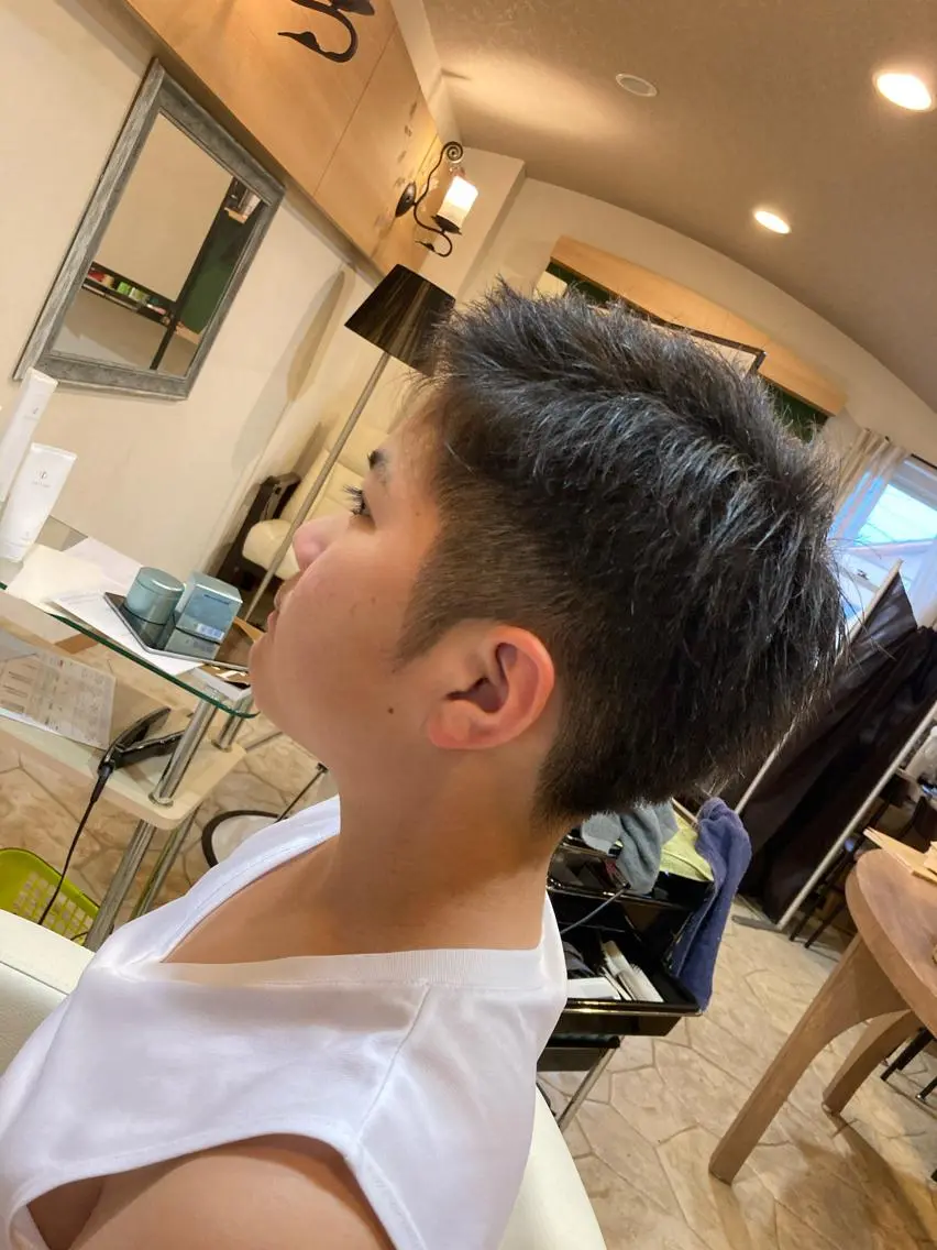 ショート メンズ 谷川 穂のヘアスタイル