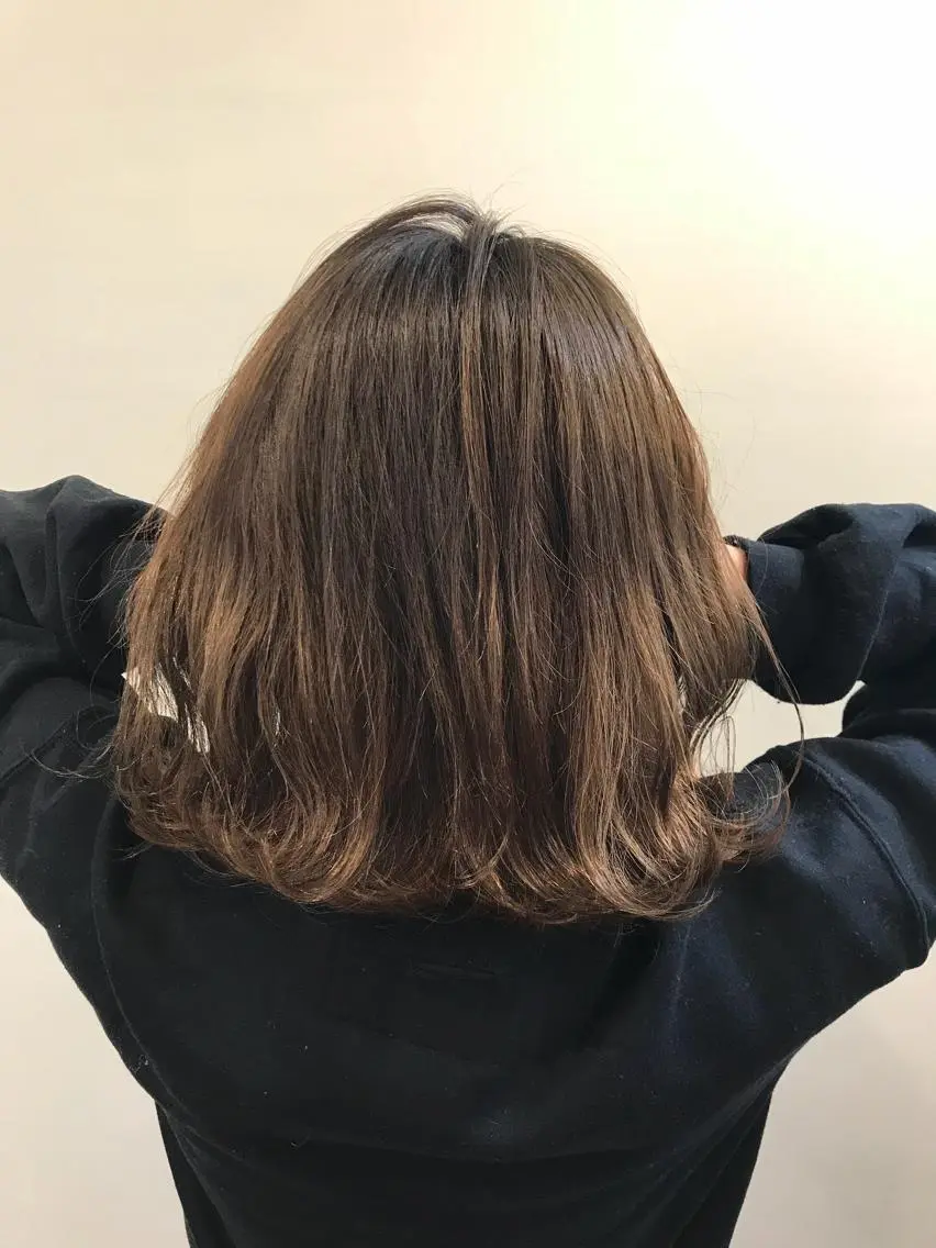 ミディアム カラー ブラウンカラー ミルクティーブラウン ヘアカラー トリートメント 平尾 拓也のヘアスタイル