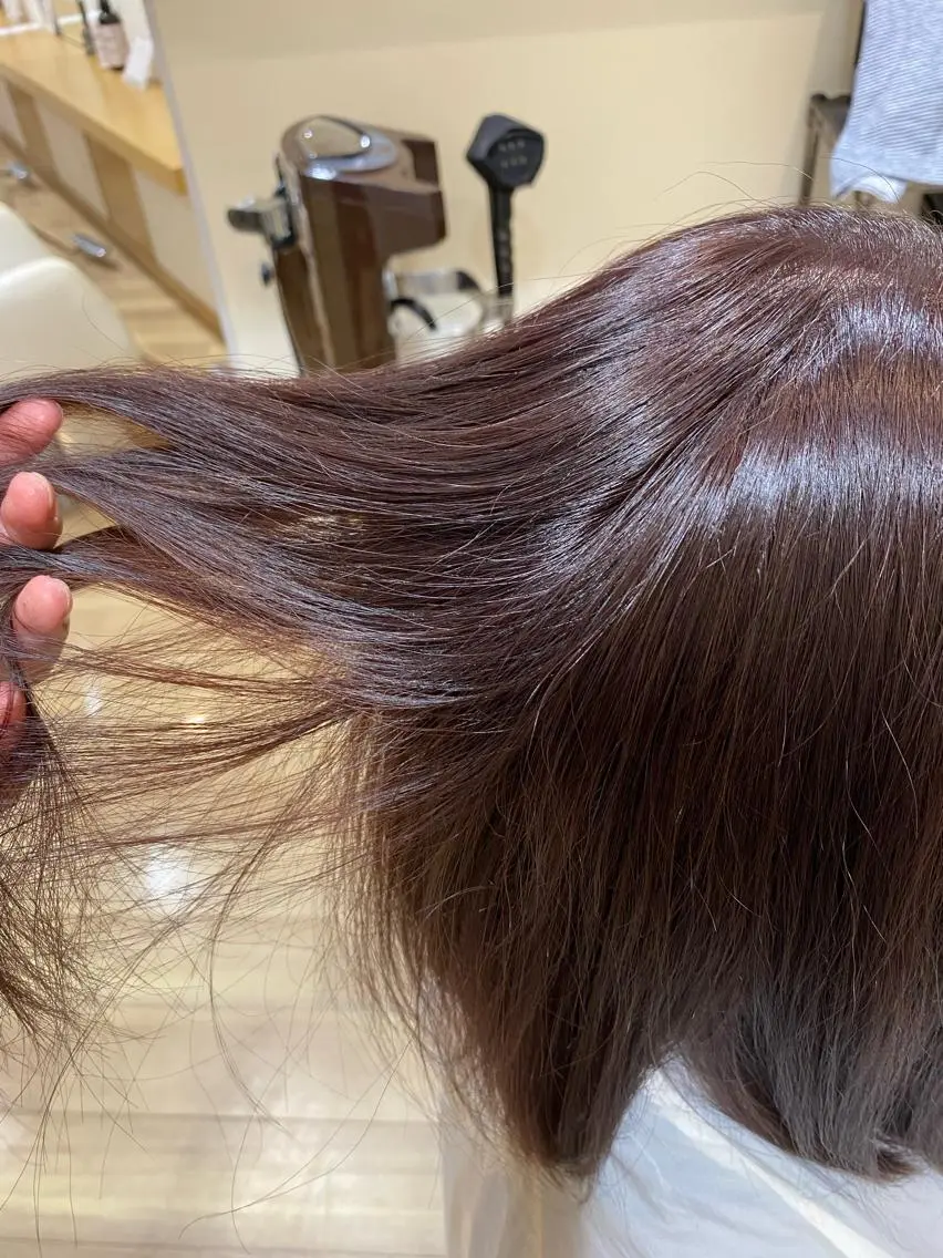 ミディアム カラー ラベンダーカラー 斎藤 愛菜のヘアスタイル