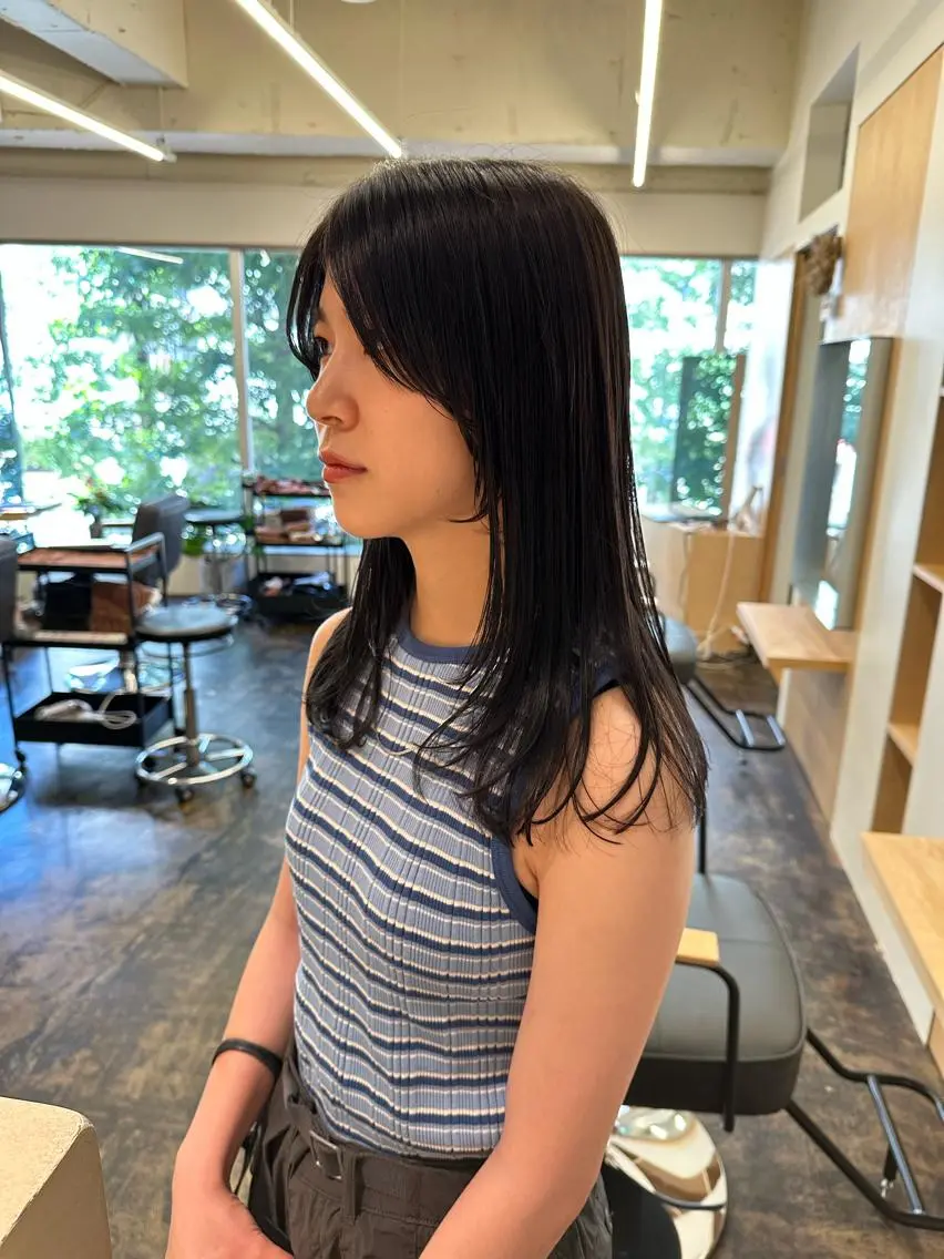 セミロング カラー レイヤーカット ローレイヤー yupi🐈⬛ レイヤー/パーマのヘアスタイル
