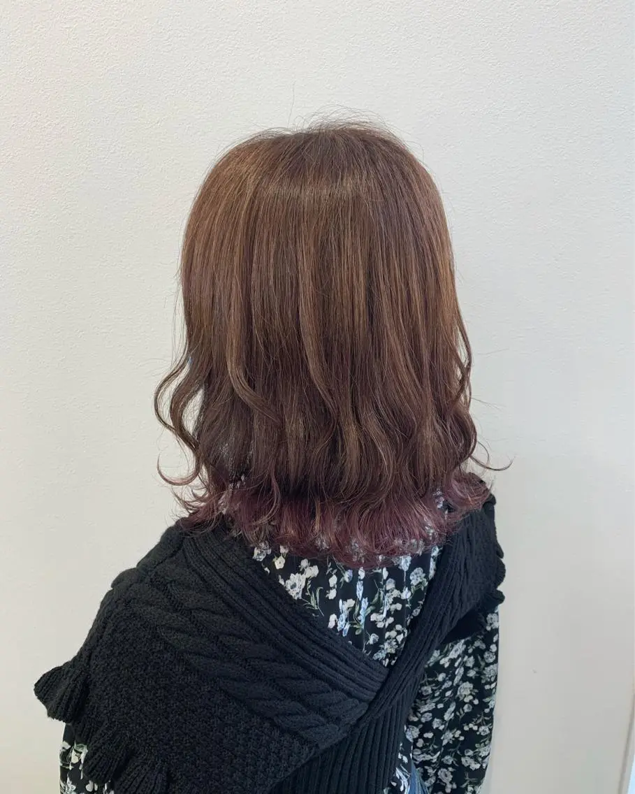 ミディアム カラー ブリーチ ヘアカラー 長山 茉白のヘアスタイル
