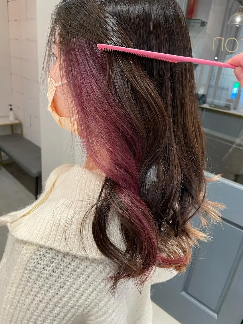 ミディアム カラー ピンクカラー レイヤー♡ 石川優奈のヘアスタイル