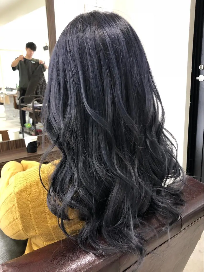 セミロング カラー ブルーカラー ブルージュ ネイビーカラー YUDA 湯田のヘアスタイル
