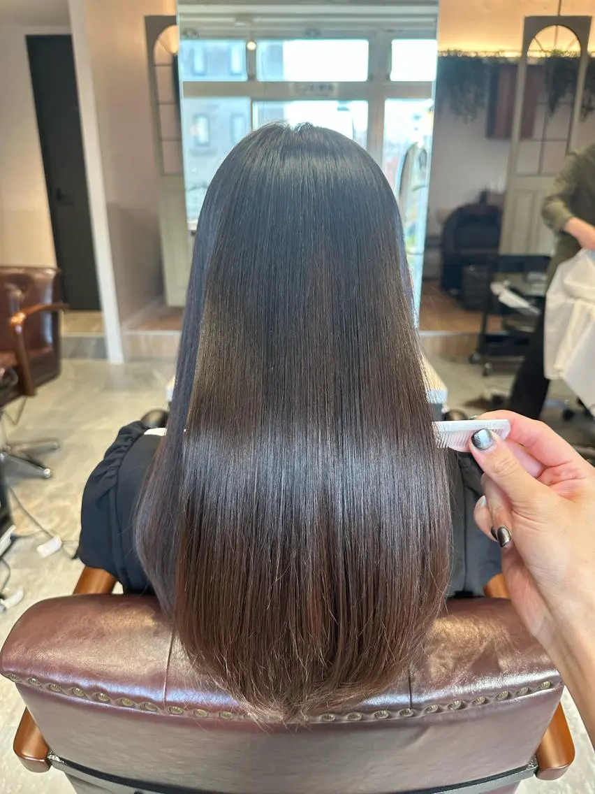 セミロング パーマ カット 縮毛矯正 トリートメント 美髪美容師 🫧くぼた店長のヘアスタイル