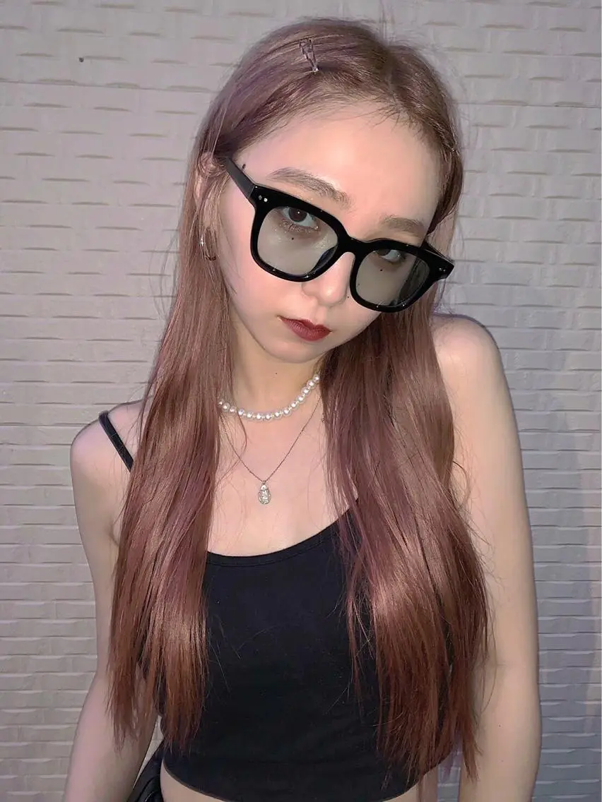 ミディアム カラー ベージュカラー ブリーチ ピンクカラー ピンクベージュ カット ヘアカラー トリートメント ブリーチ🧚 ボブ✍️レイヤーのヘアスタイル