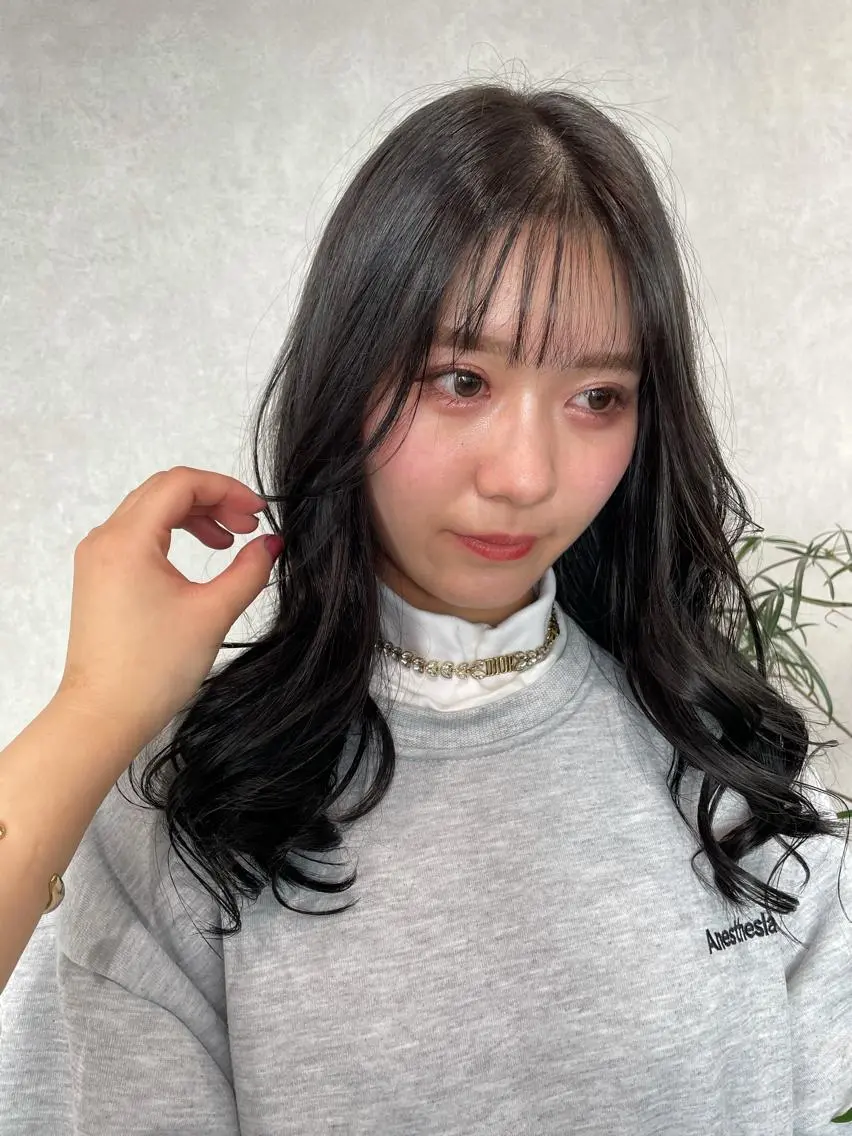 ロング カラー 透明感カラー ヘアカラー ナチュラル透明感🌱 小山美樹子のヘアスタイル
