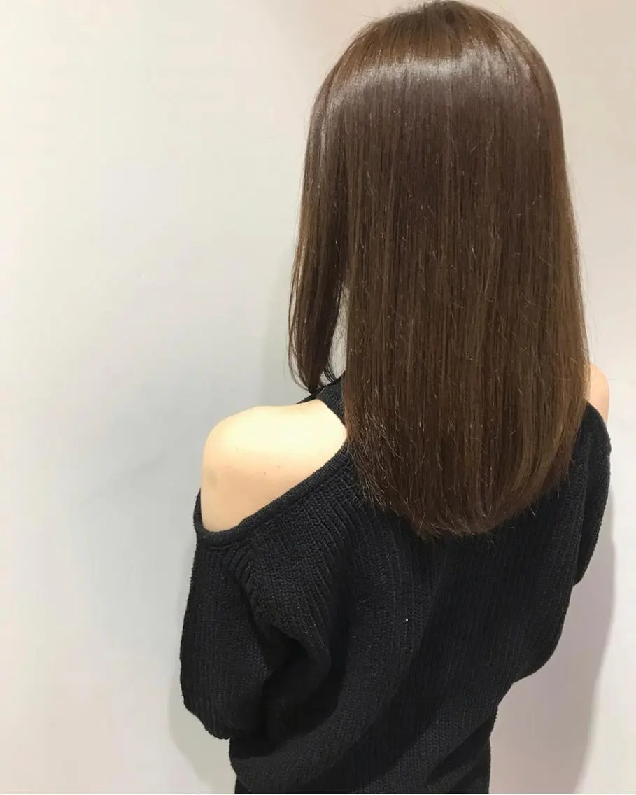 ミディアム カラー ヘアアレンジ アッシュ アッシュブラウン ブラウンカラー 福壽 優奈のヘアスタイル