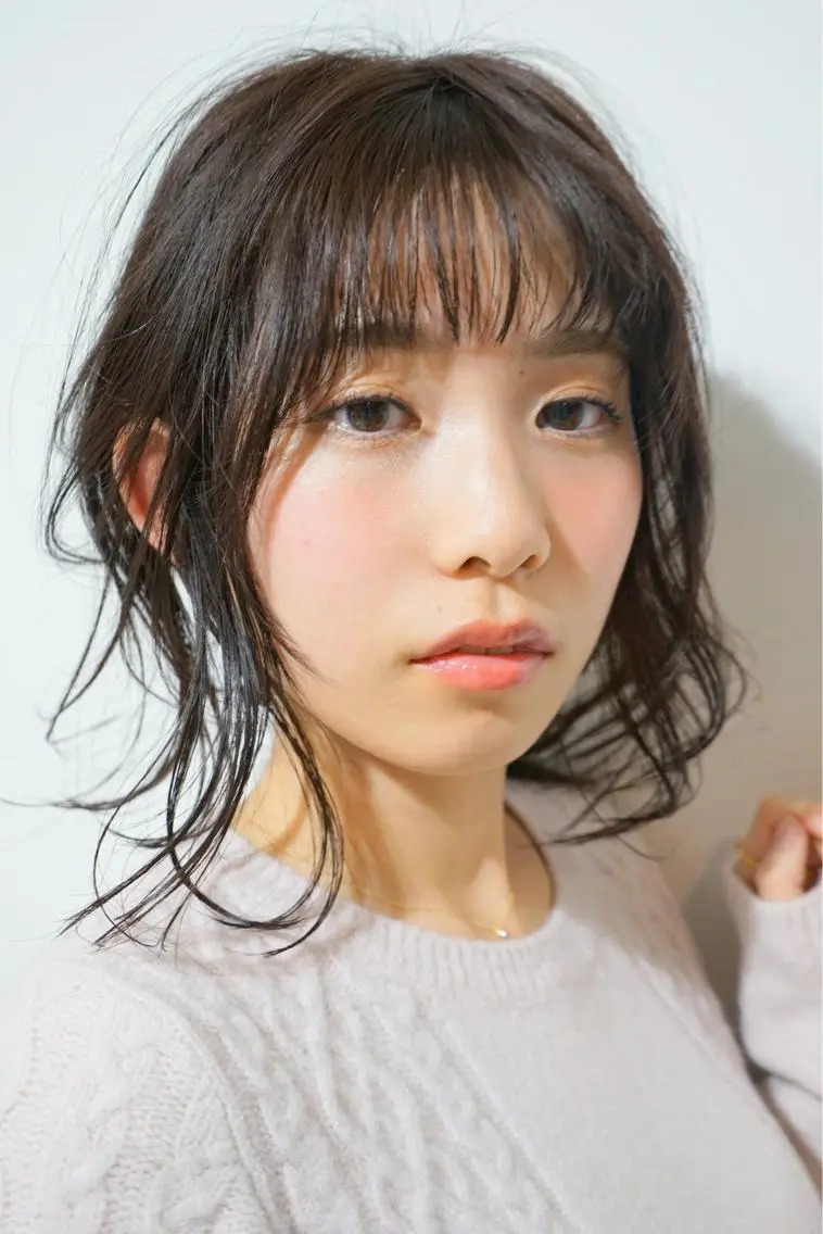 ミディアム カラー ヘアアレンジ 小顔カット 小谷 未歩のヘアスタイル