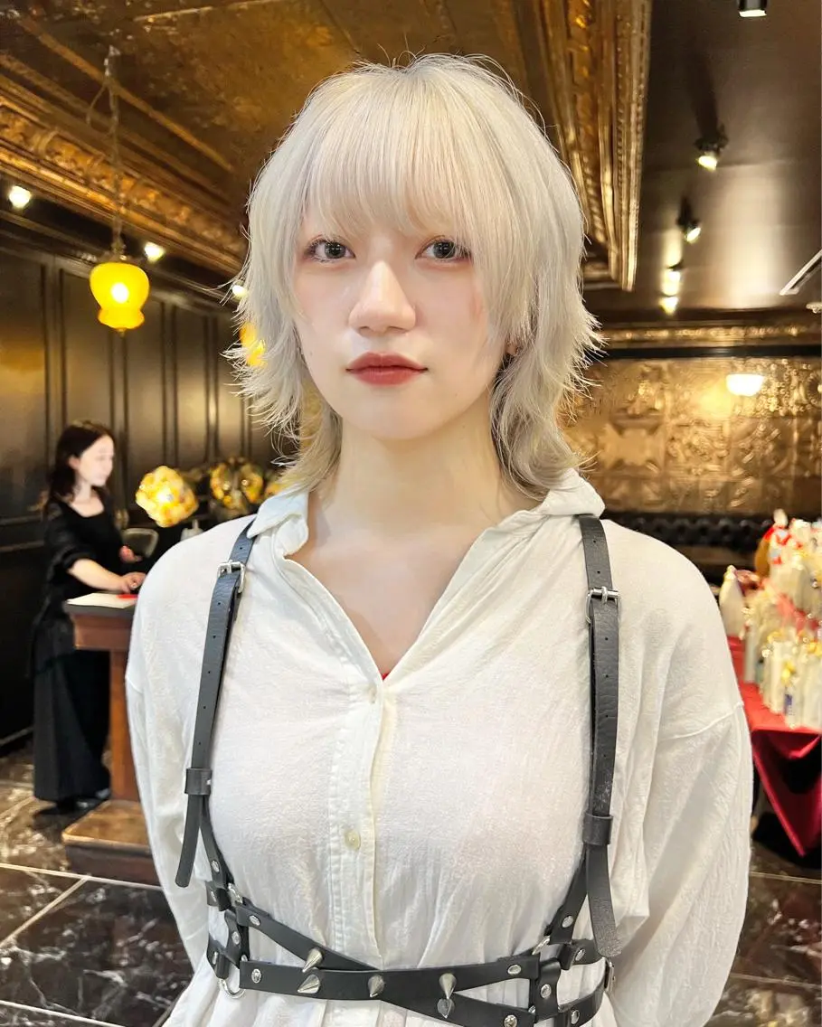 ミディアム カラー カット ヘアカラー 圧倒的デザイン力 店長🎨RENAのヘアスタイル