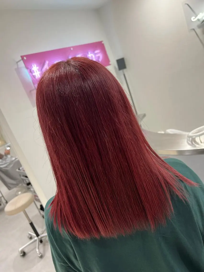 セミロング カラー ヘアカラー ハイトーン特化サロン 💎MOCA💎のヘアスタイル