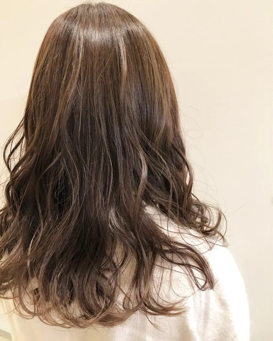 セミロング カラー ベージュカラー ✳︎SERA✳︎ 平日のみご案内の眉毛・アイブロウイメージ