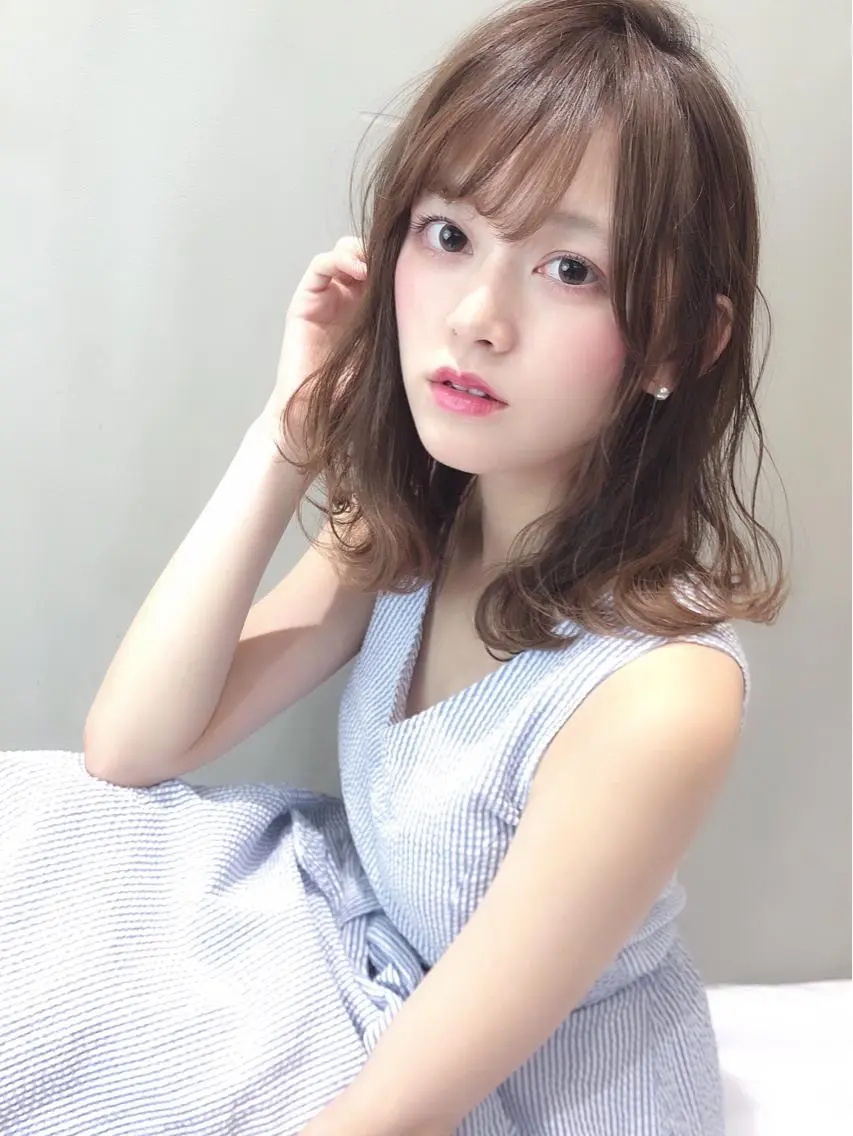 ミディアム カラー カット ヘアカラー トリートメント 具志 正太のヘアスタイル