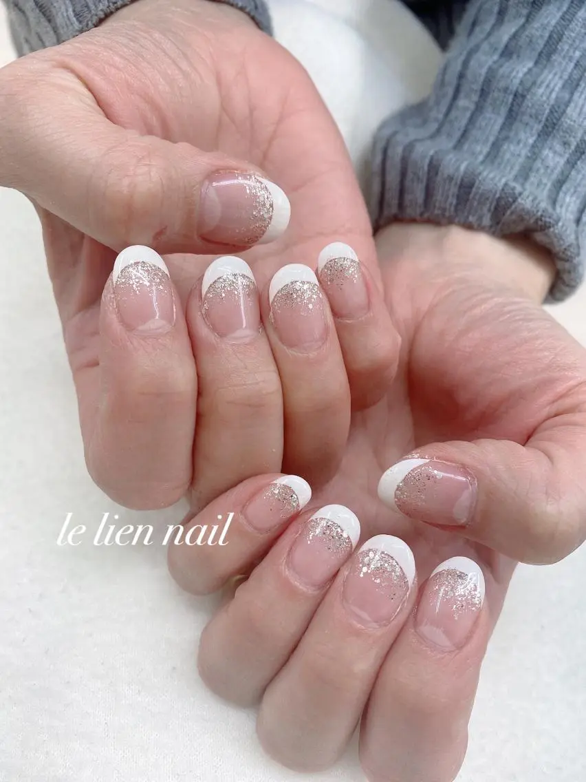 ネイル フレンチネイル ラメ(グリッター) オフィスネイル シルバー シンプルネイル le lien nailのネイルデザイン