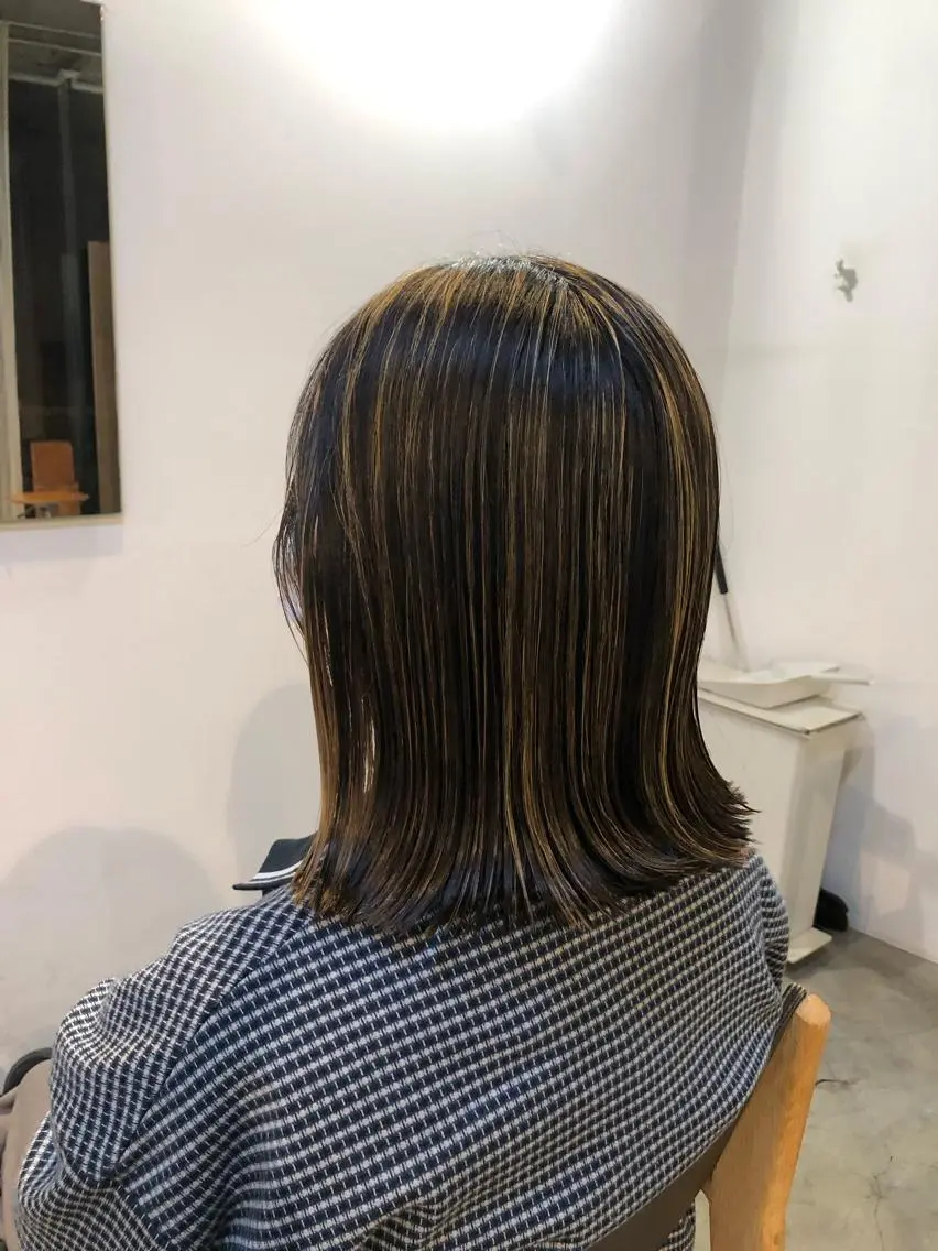 ミディアム ボブ 竹内 絢香のヘアスタイル