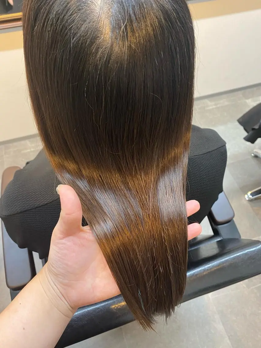 ロング カラー トリートメント AnFye cinq milleのヘアスタイル