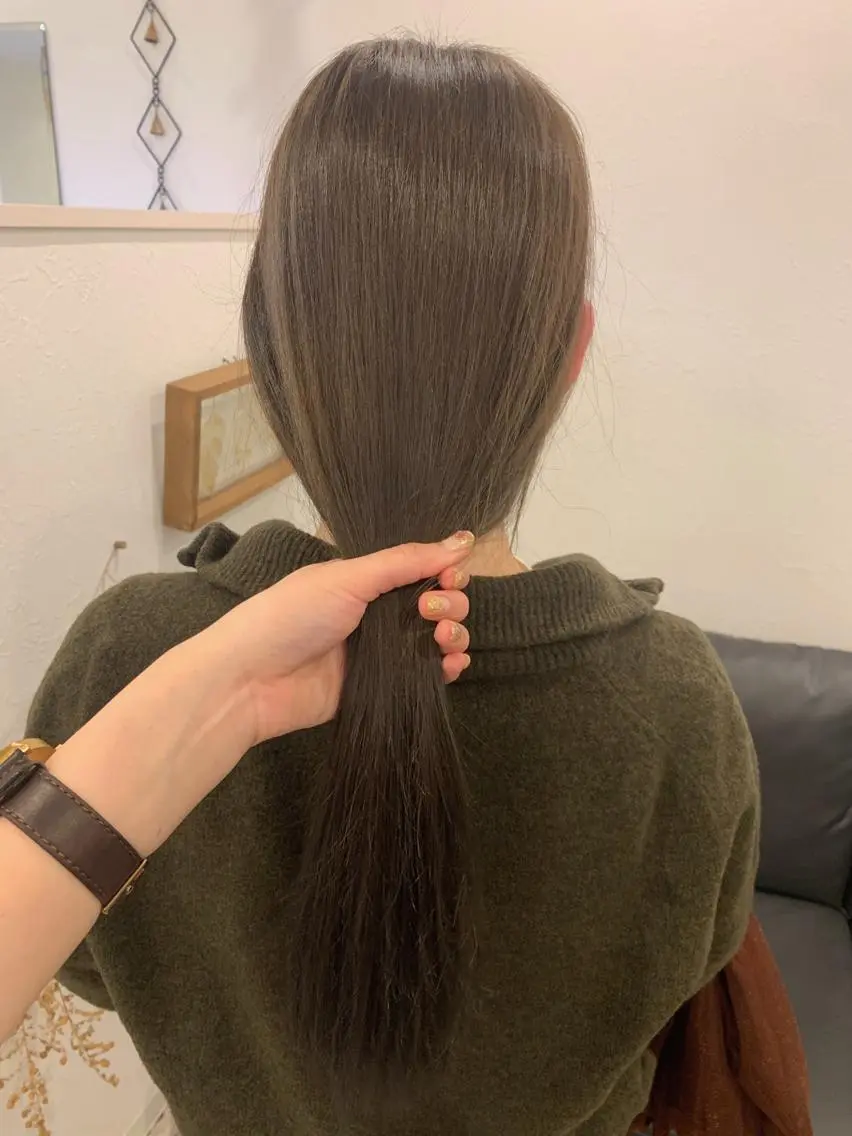 ロング カラー ブリーチ 透明感カラー ダブルカラー グレージュ ブリーチなしカラー ヘアカラー トリートメント m ā l o.🌷 サカモトマイコのヘアスタイル