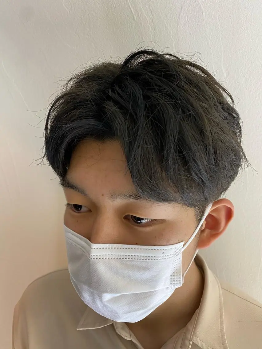 ミディアム メンズ センターパート 柳澤 和也のヘアスタイル