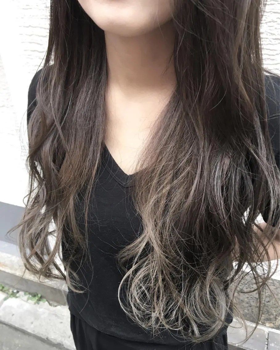 ロング カラー OFF YUYAのヘアスタイル