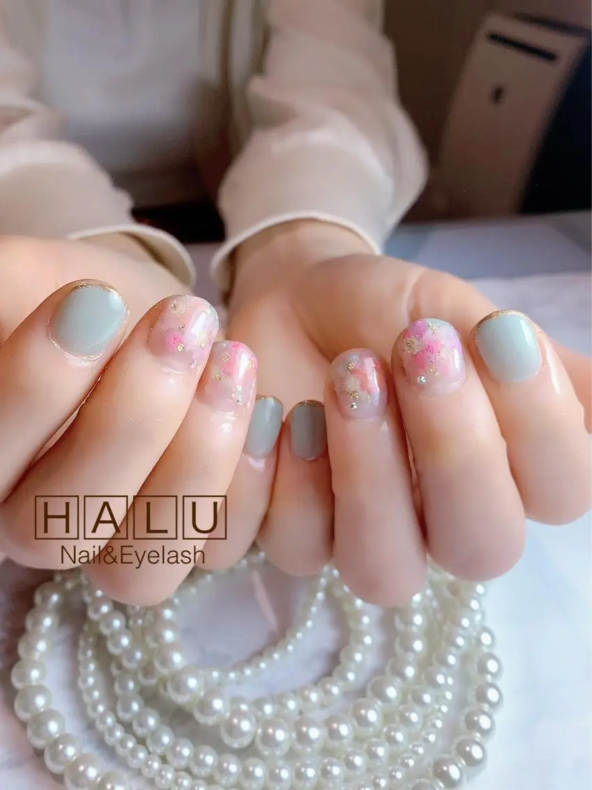 ネイル フラワーネイル グリーン ニュアンスネイル HALU ハルのネイルデザイン