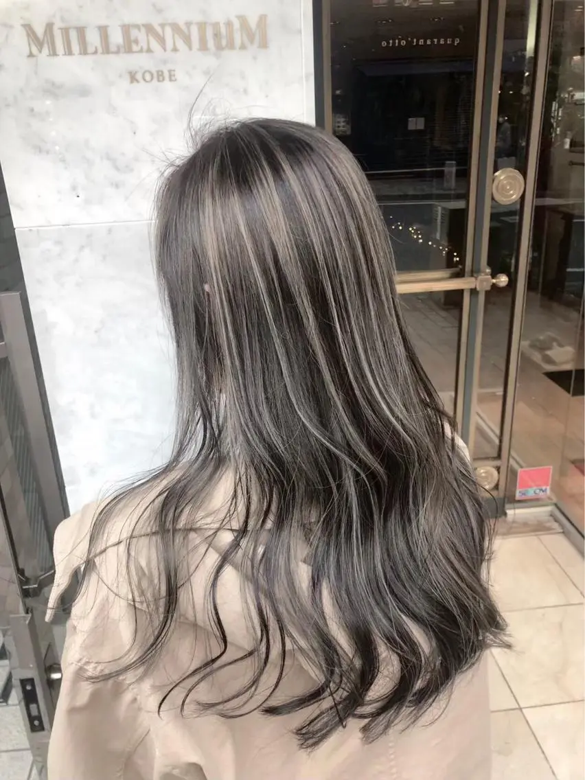 セミロング _WHITE 静岡店のヘアスタイル