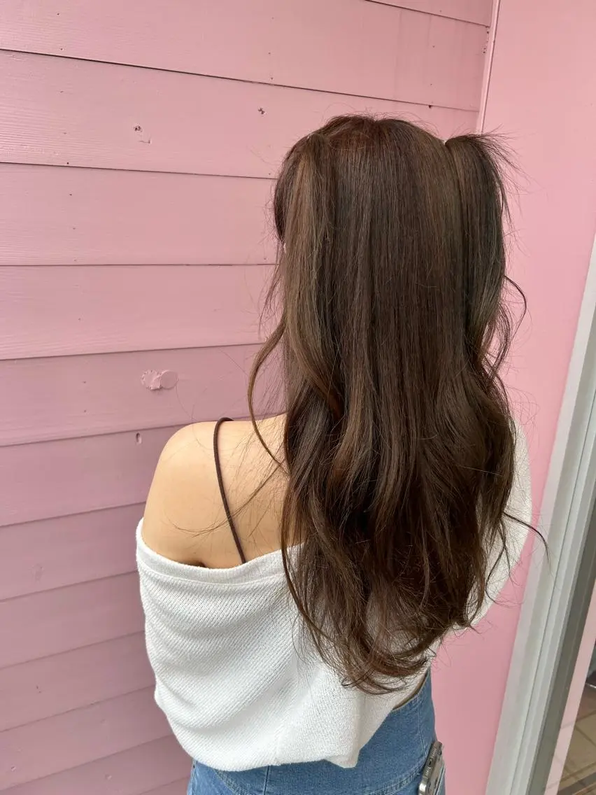 ロング カラー バレイヤージュ ベージュカラー ブリーチ ケアブリーチ 透明感カラー レイヤー/ブリーチ/ 渋谷/ルル🌿のヘアスタイル